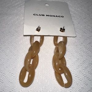 Club Monaco Beige link Earrings